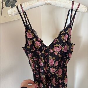 Chic Zara Floral print Slip Dress satin. Bloggers Favorite!